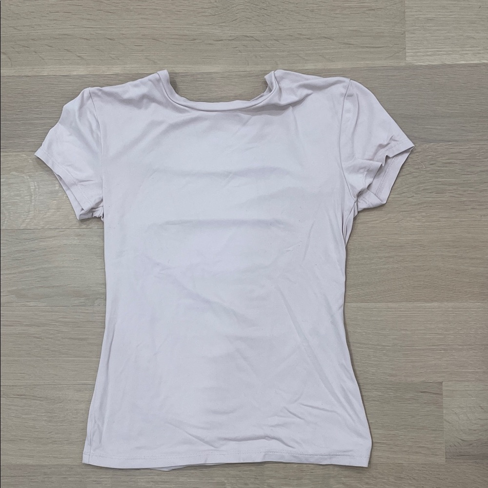 H&M Women’s Fitted Stretch T-Shirt Basic Tight Tee Casual Top, Blush light pink.